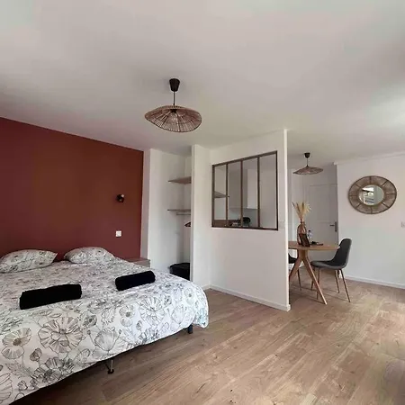 Au Coeur De Valence Apartman